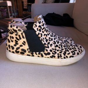 Cheetah shoes barely worn